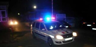 Bătaie într-un taxi la Târgu Jiu. Un tânăr, reținut după agresiuni și amenințări