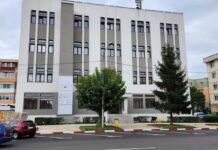 09:59 Premieră la Târgu Jiu. Dr. Eugen Lăcătușu inaugurează unul dintre cele mai performante centre de RMN din țară