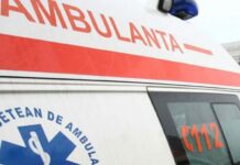 14:48 Drăguțești: Fetiță acroșată de mașină pe trecerea de pietoni