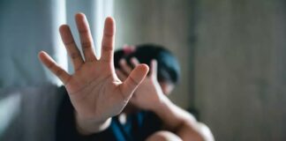 Conflict în Târgu Jiu: Bărbat reținut după ce și-a agresat soția și a distrus geamuri