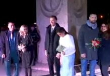 Căsătorii de Revelion, la Poarta Sărutului