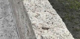 Bucată desprinsă dintr-o bancă din Ansamblul Brâncuși. Viceprimarul Tudor: A fost lipită în anul 2000