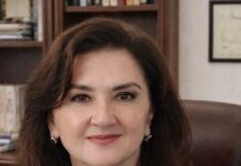 10:12 Tatiana Grecu: Nu medicii au abandonat România, ci România îi abandonează de 35 de ani