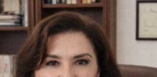 10:12 Tatiana Grecu: Nu medicii au abandonat România, ci România îi abandonează de 35 de ani