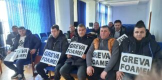 13:29 Delegație a greviștilor din CE Oltenia, la discuții cu prefectul de Gorj