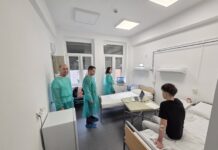 09:10 Elevul care a susținut olimpiada de pe patul de spital, felicitat de președintele Consiliului Județean Gorj