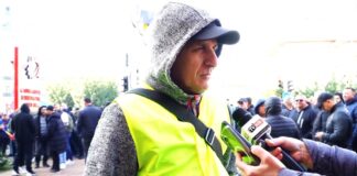 Le transmite ”să le fie rușine!” ”determinaților” care stau acasă