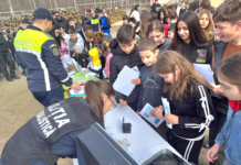 07:32 Ziua Poliției Române. Manifestări pentru elevii de la Albeni și Prigoria