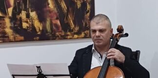 09:13 Doliu la un liceu din Târgu Jiu