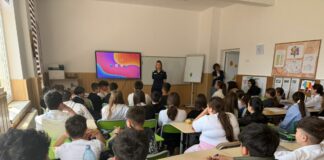 Polițiștii, în școli din Drăgășani și Ionești: lecții despre pericolele drogurilor și violenței