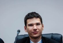 10:13 Elevul din Târgu Jiu care a impresionat o țară întreagă. Harvard i-a oferit bursă integrală