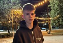 08:55 Elev CNTV, cel mai bun din țară la Matematică